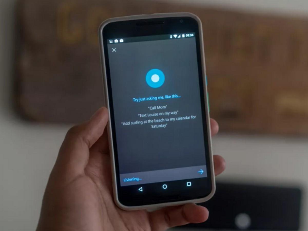 В телефоне самсунг голосовой. Голосовой помощник самсунг. Microsoft Cortana. Голосовой помощник Android и IOS. Фото голосового помощника самсунг.