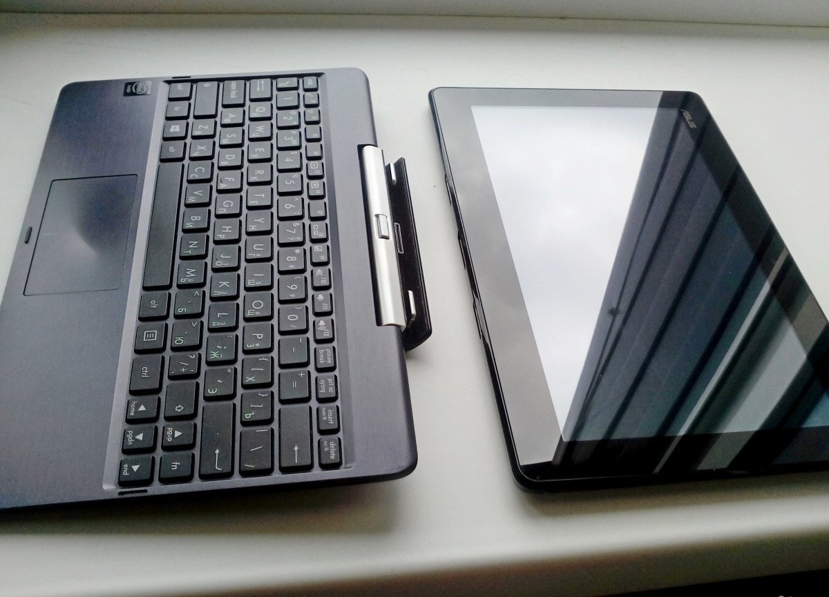 Планшет на виндовс 10 с клавиатурой. Планшет асус 10 дюймов с клавиатурой. Клавиатура ASUS Tablet t100. Планшет трансформер с клавиатурой ASUS. ASUS планшет с клавиатурой Windows 10.