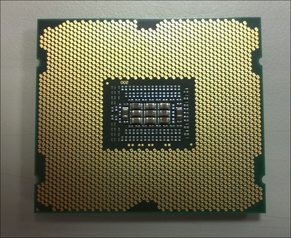 Процессоры xeon lga 2011. Intel Core i7 LGA 2011. Sandy Bridge & Intel Core i7. Intel Xeon e5-2670 Sandy Bridge-Ep lga2011, 8 x 2600 МГЦ. Intel Core i7-3960x lga2011, 6 x 3300 МГЦ.